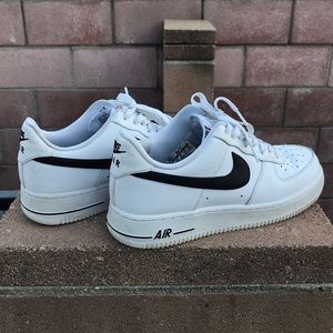 Nike Air Force 1 white / black sneakers